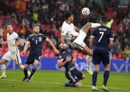 开云电竞-英格兰队惨败苏格兰队，小组排名下滑